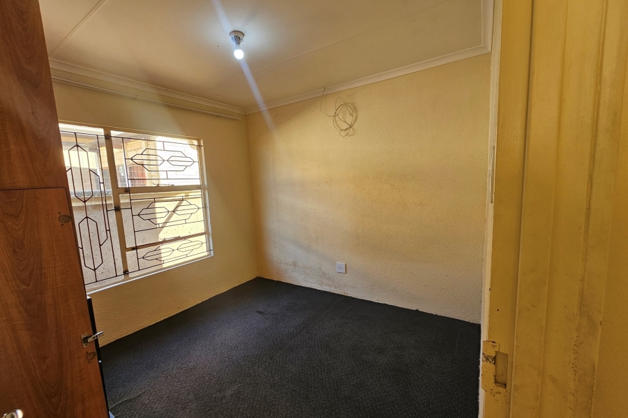 To Let 3 Bedroom Property for Rent in Tlhabane West North West